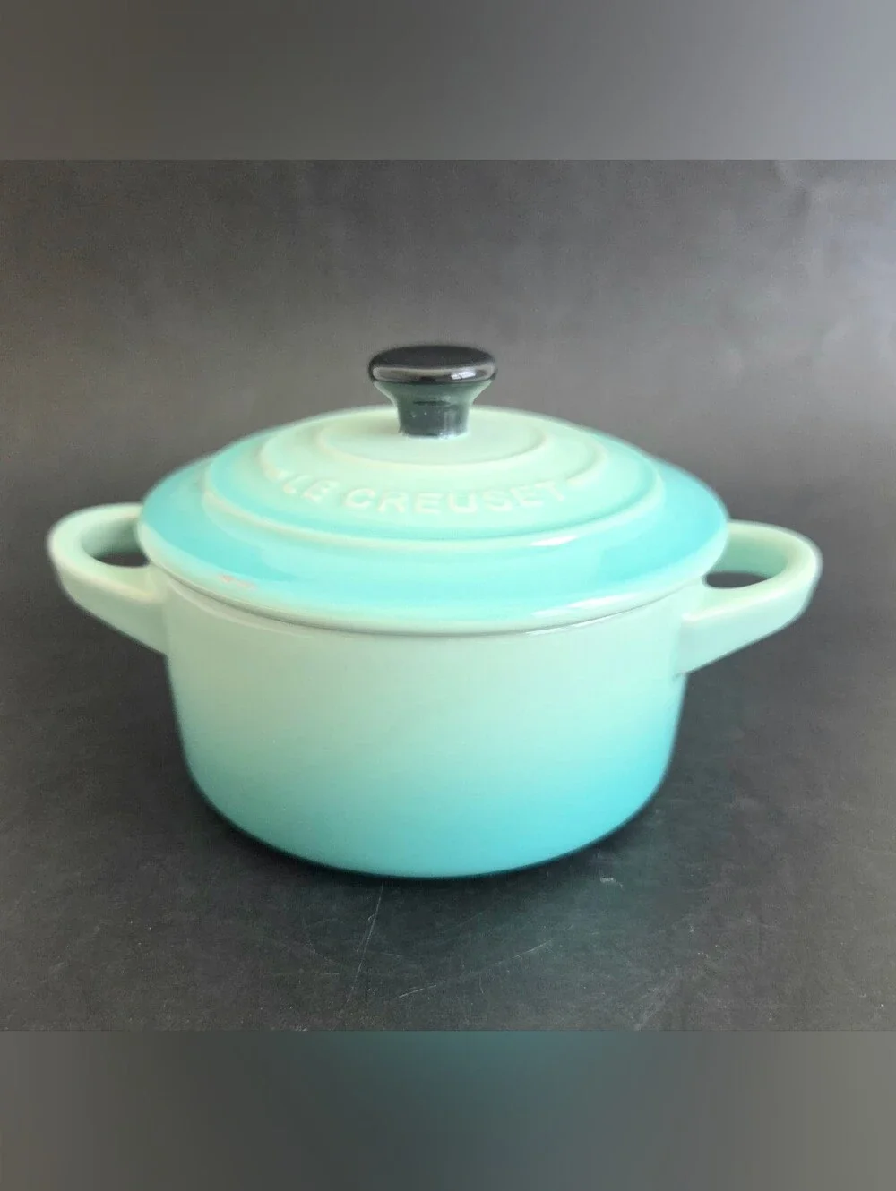 Le Creuset Stoneware Mini Round Cocotte COOL MINT 10cm 8oz Discontinued Rare